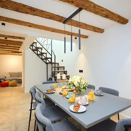 Black Water Bay House