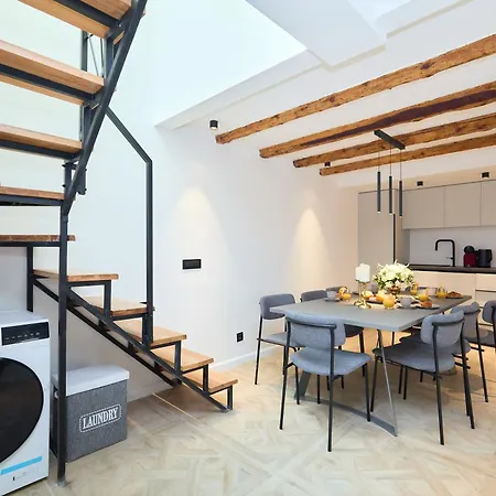 Black Water Bay House 公寓 *