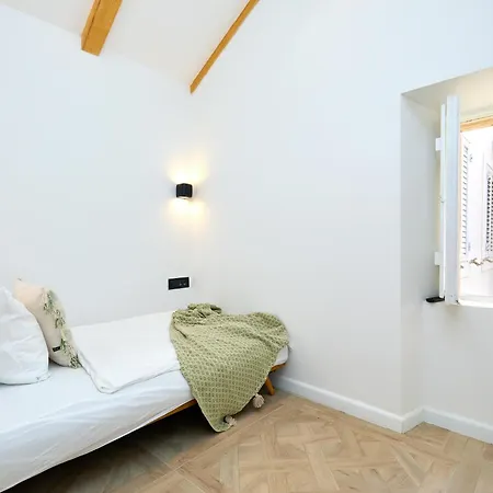 Apartment Black Water Bay House *